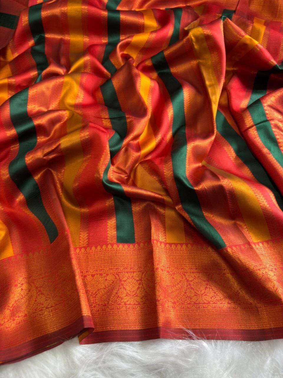 Maroon Soft Banarasi Grand Rich Pallu with Brocade Blouse Banarasi Saree Shopin Di Apparels 