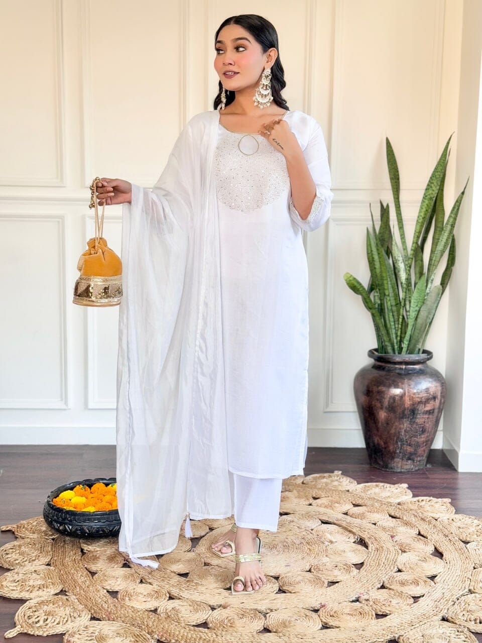 White Embroidered Chanderi Top with Chanderi Dupatta and Pant set Kurti with Bottom and Dupatta Shopin Di Apparels 