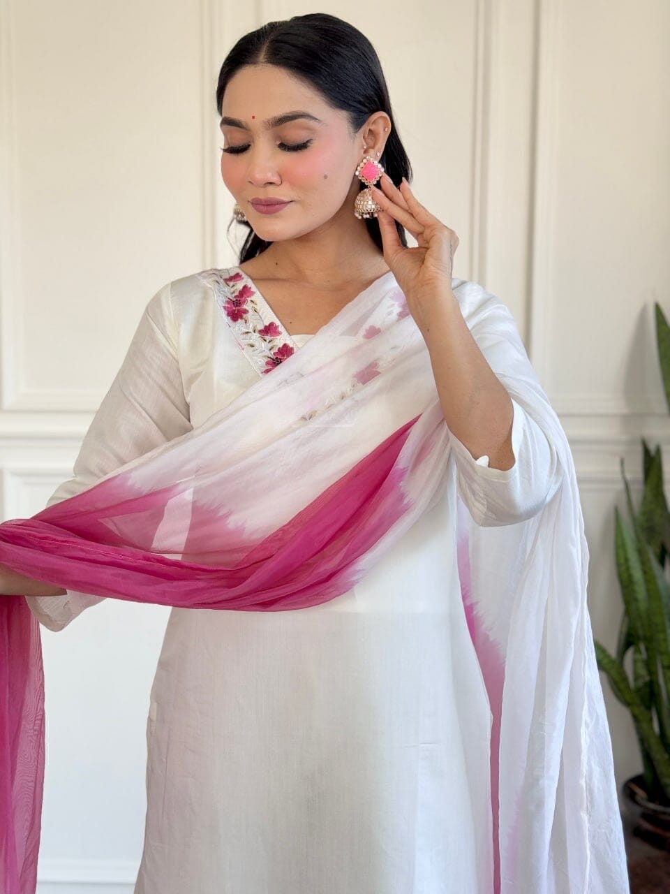 White Embroidered Chanderi Viscose Top with Nylon Dupatta and Pant set Kurti with Bottom and Dupatta Shopin Di Apparels 