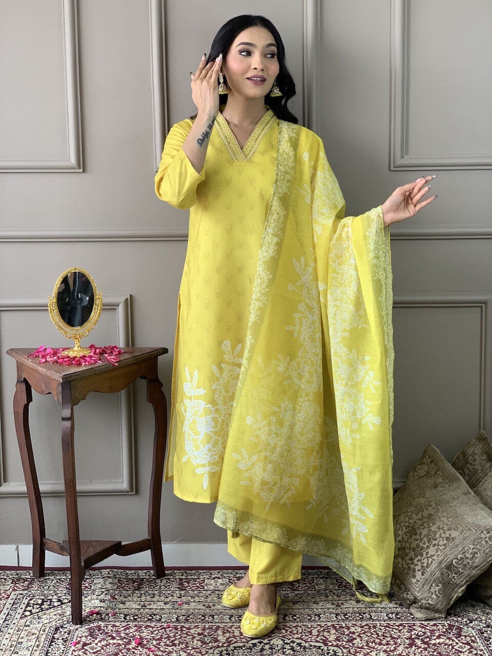 Yellow Muslin Printed Kurti with Chander Cotton Dupatta and Pant Kurti with Bottom and Dupatta Shopin Di Apparels 